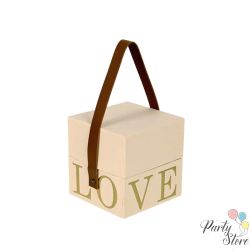 Подаръчна кутия "Love" с кожена дръжка