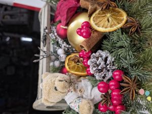 Коледна аранжировка Мече