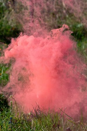 Цветна димна бомба „Момиче е“, 22,5 см, розова