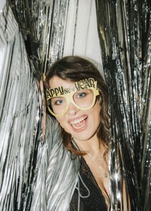 Очила Happy New Year (Честита Нова година), 17,5x8,5 см, черно-златисти (1 пкт. / 6 бр.)
